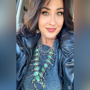 Meet your Posher, Angela